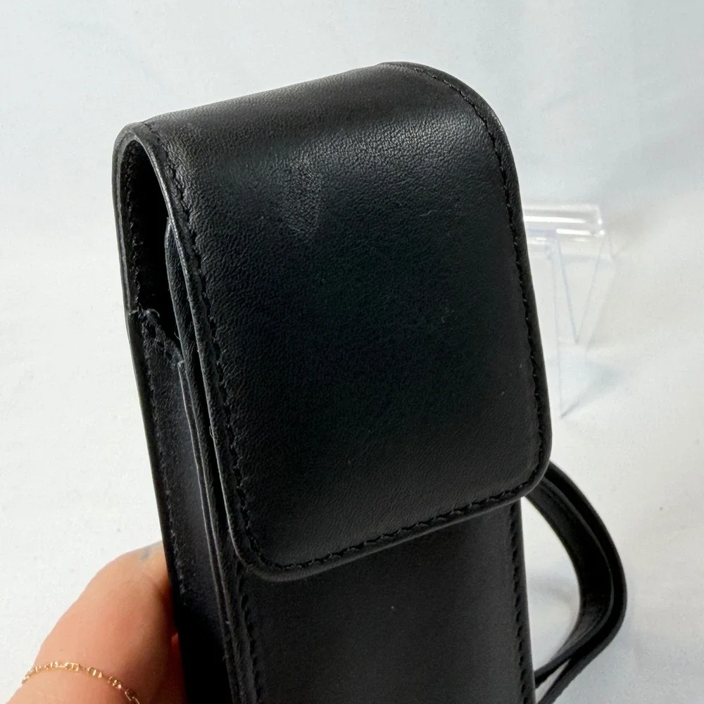 NWT Coach Flap Cell Phone Case Unisex Black Leather Vintage 4520 Wristlet Pouch